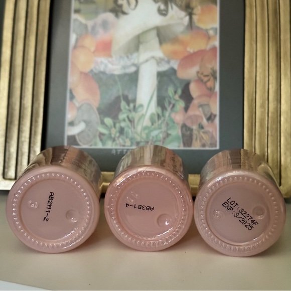 Vegamour  GRO Hair Growth Serum - Picture 2 of 2